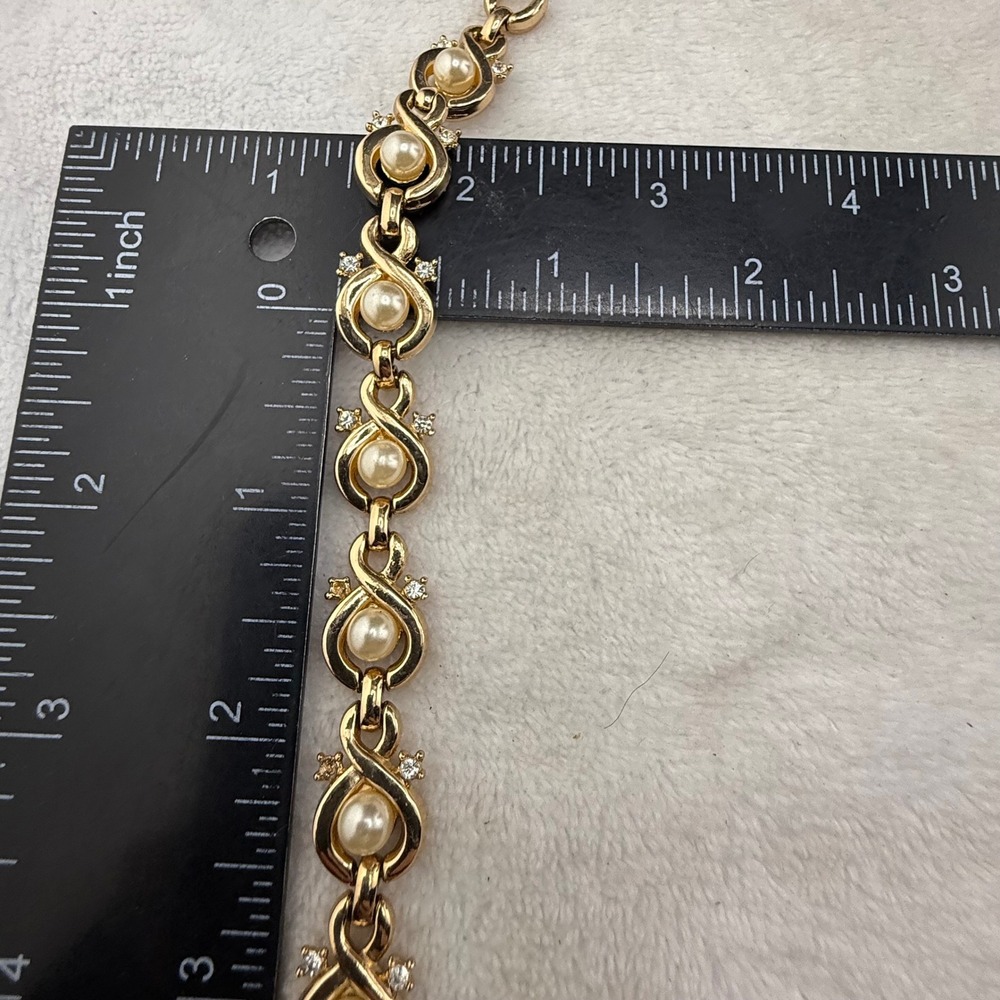 Vintage Trifari Link Bracelet Gold Tone Faux Pearl Rhinestone Women 7in